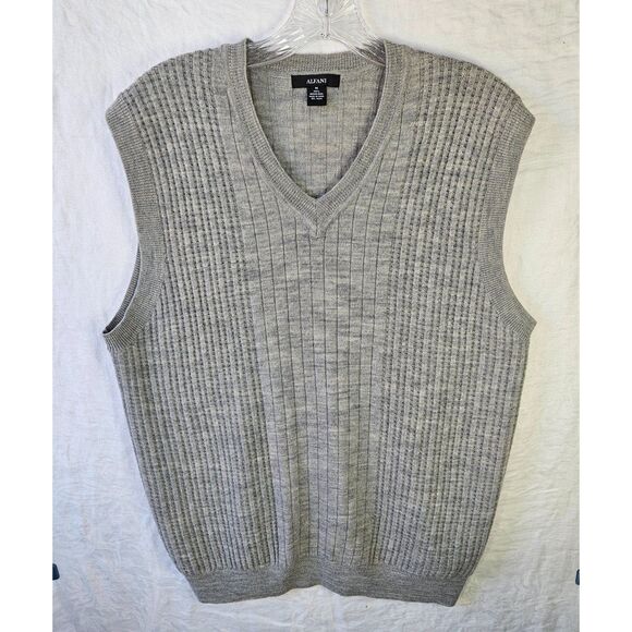 ALFANI Men's Merino Wool Sweater Vest Size Medium - Picture 1 of 5